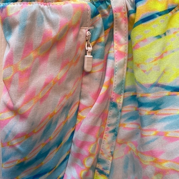 Womens Avia casual lined stretch regular size athletic shorts size XL - Picture 3 of 5